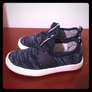 Dr Scholls kids sneakers size 6